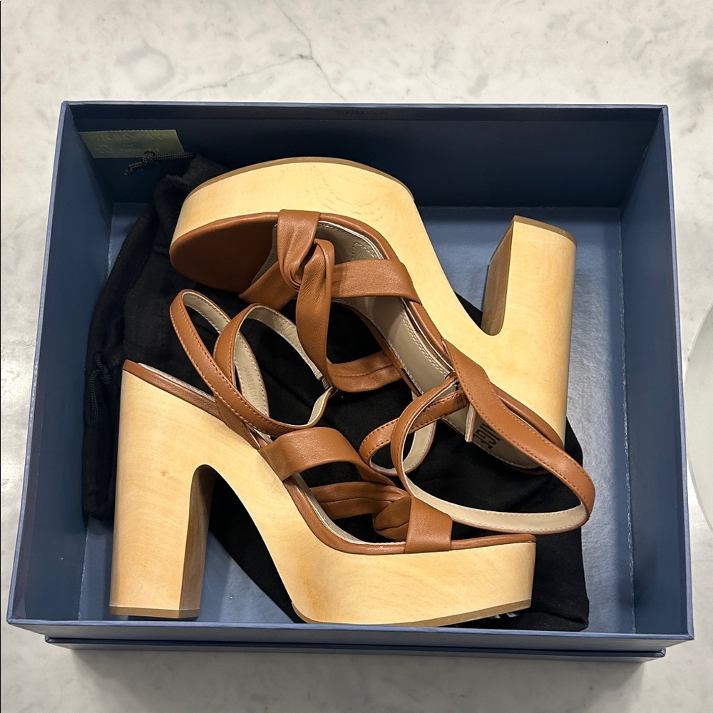 NWT Paige “Cayden” platform sandals - Picture 4 of 10